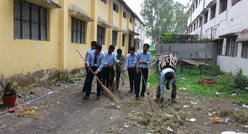 Swachta Abhiyan MP Modi Vision by Students of RGPM